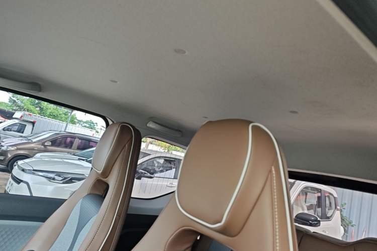 Used Wuling Hongguang MINIEV 2022 GAMEBOY 300km Enthusiast Model with Lithium Iron Phosphate Headliner