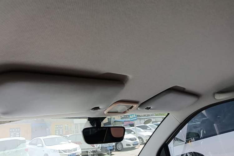 Used Wuling Hongguang MINIEV 2022 Macaron Premium Model – Lithium Iron Phosphate Headliner