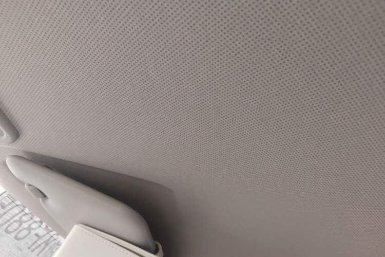 Used Wuling Hongguang MINIEV 2022 Macaron Premium Model – Lithium Iron Phosphate Headliner