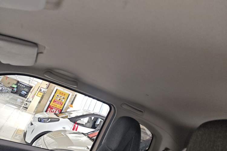 Used Wuling Hongguang MINIEV 2022 Macaron Premium Model – Lithium Ternary Battery Headliner