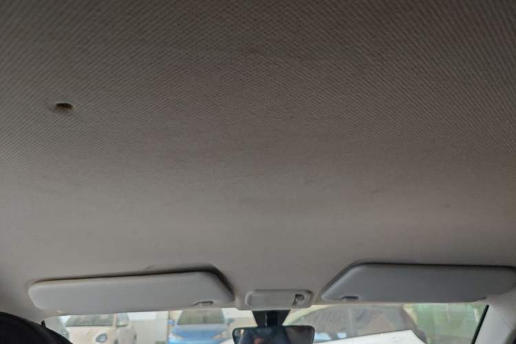 Used Wuling Hongguang MINIEV 2022 Macaron Premium Model – Lithium Iron Phosphate Headliner