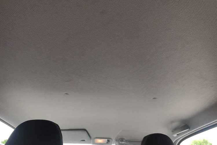 Used Wuling Hongguang MINIEV 2022 Macaron Fashion Model Lithium Iron Phosphate Headliner