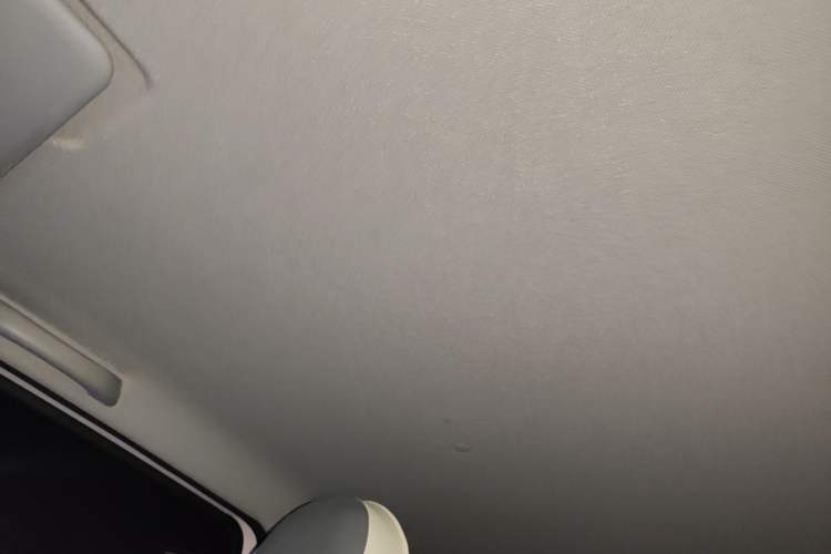 Used Wuling Hongguang MINIEV 2022 Macaron Premium Model – Lithium Iron Phosphate Headliner