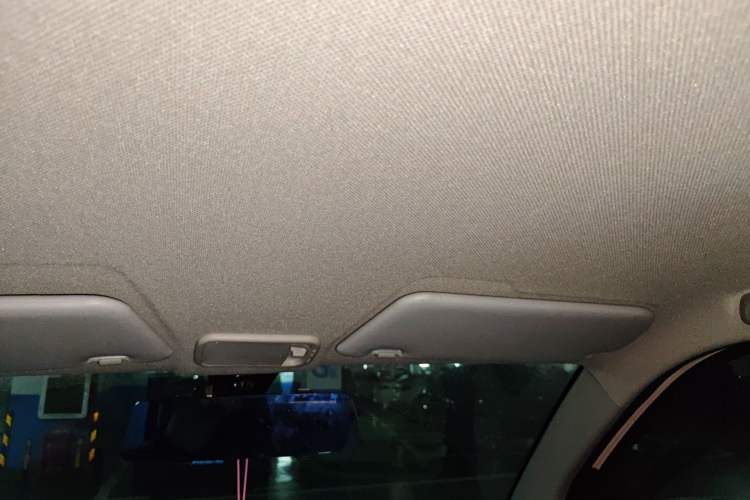 Used Wuling Hongguang MINIEV 2022 Macaron Fashion Model Lithium Iron Phosphate Headliner