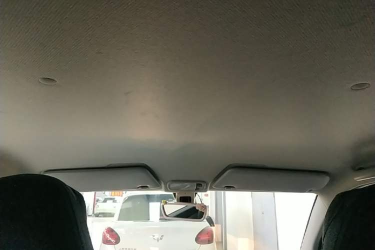 Used Wuling Hongguang MINIEV 2022 Macaron Premium Model – Lithium Iron Phosphate Headliner