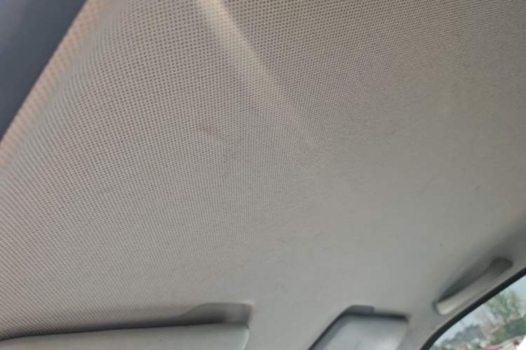 Used Wuling Hongguang MINIEV 2022 Macaron Premium Model – Lithium Iron Phosphate Headliner