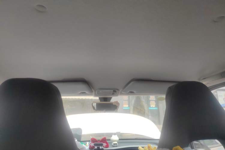 Used Wuling Hongguang MINIEV 2022 Macaron Premium Model – Lithium Iron Phosphate Headliner