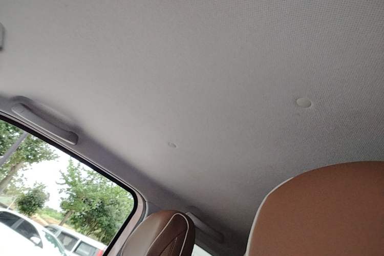 Used Wuling Hongguang MINIEV 2022 GAMEBOY 200km Gaming Edition with Lithium Iron Phosphate Headliner