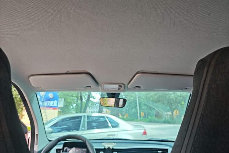 Used Wuling Hongguang MINIEV 2022 Macaron Fashion Model Lithium Iron Phosphate Headliner
