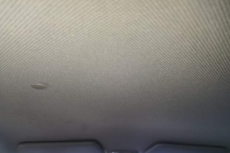 Used Wuling Hongguang MINIEV 2022 Macaron Fashion Model Lithium Iron Phosphate Headliner