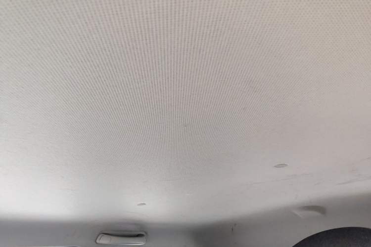 Used Wuling Hongguang MINIEV 2022 Macaron Premium Model – Lithium Iron Phosphate Headliner