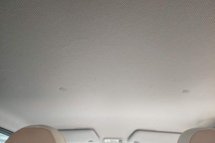 Used Wuling Hongguang MINIEV 2022 Macaron Premium Model – Lithium Iron Phosphate Headliner