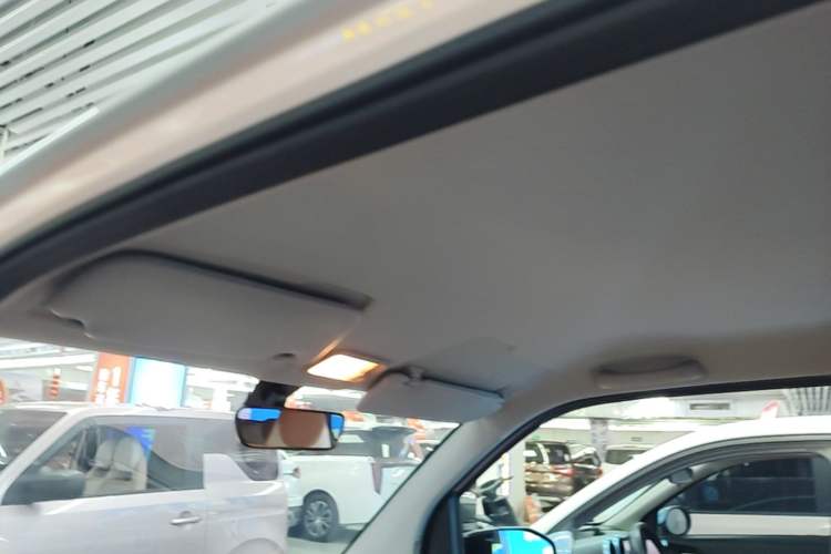 Used Wuling Hongguang MINIEV 2022 Macaron Premium Model – Lithium Iron Phosphate Headliner