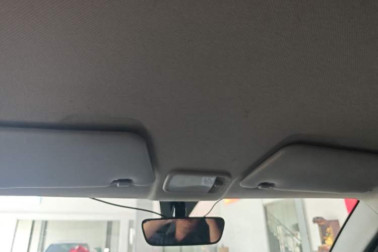 Used Wuling Hongguang MINIEV 2022 Macaron Premium Model – Lithium Iron Phosphate Headliner