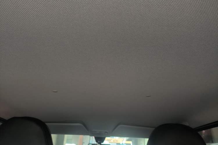 Used Wuling Hongguang MINIEV 2022 Macaron Premium Model – Lithium Ternary Battery Headliner