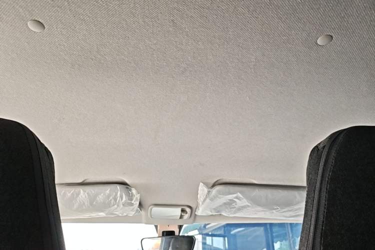Used Wuling Hongguang MINIEV 2022 Macaron Premium Model – Lithium Iron Phosphate Headliner
