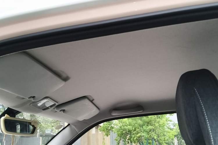 Used Wuling Hongguang MINIEV 2022 Macaron Premium Model – Lithium Iron Phosphate Headliner