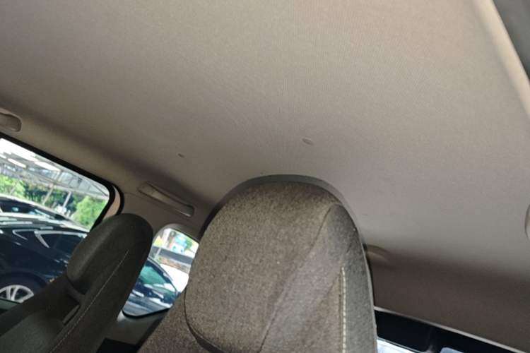 Used Wuling Hongguang MINIEV 2022 Macaron Premium Model – Lithium Ternary Battery Headliner