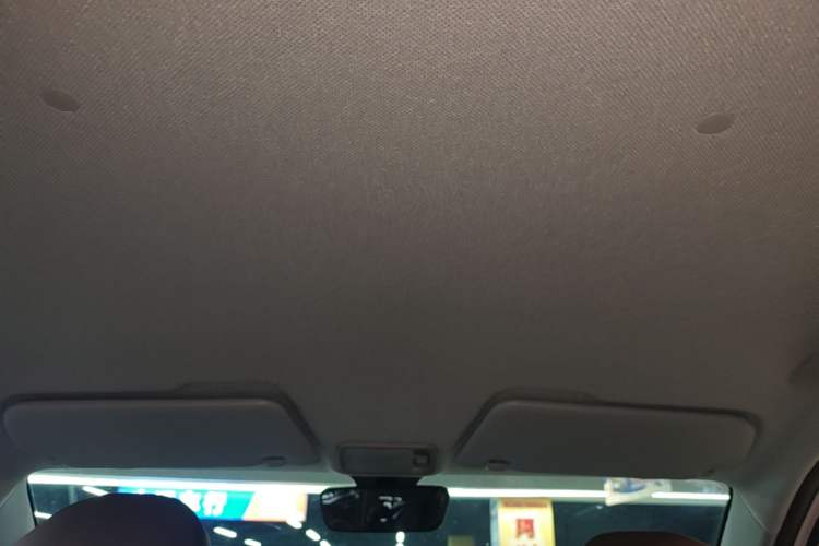 Used Wuling Hongguang MINIEV 2022 GAMEBOY 200km Play Edition with Lithium Iron Phosphate Headliner