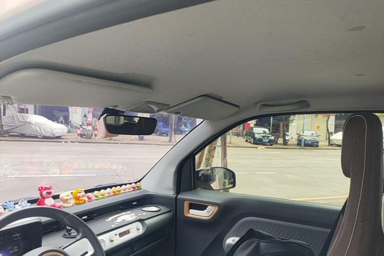 Used Wuling Hongguang MINIEV 2022 GAMEBOY 200km Gaming Edition with Lithium Iron Phosphate Headliner