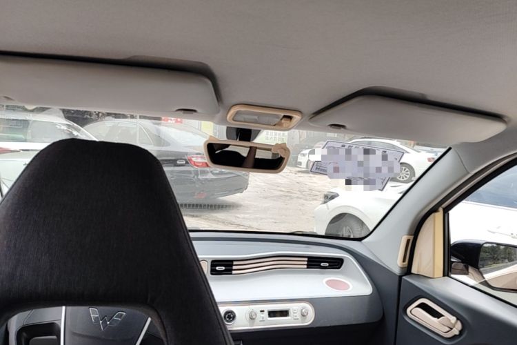 Used Wuling Hongguang MINIEV 2022 Macaron Premium Model – Lithium Iron Phosphate Headliner