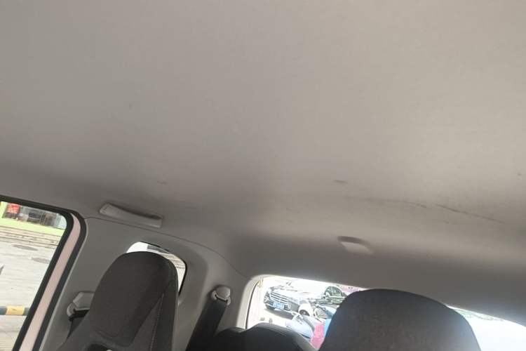 Used Wuling Hongguang MINIEV 2022 Macaron Premium Model – Lithium Ternary Battery Headliner
