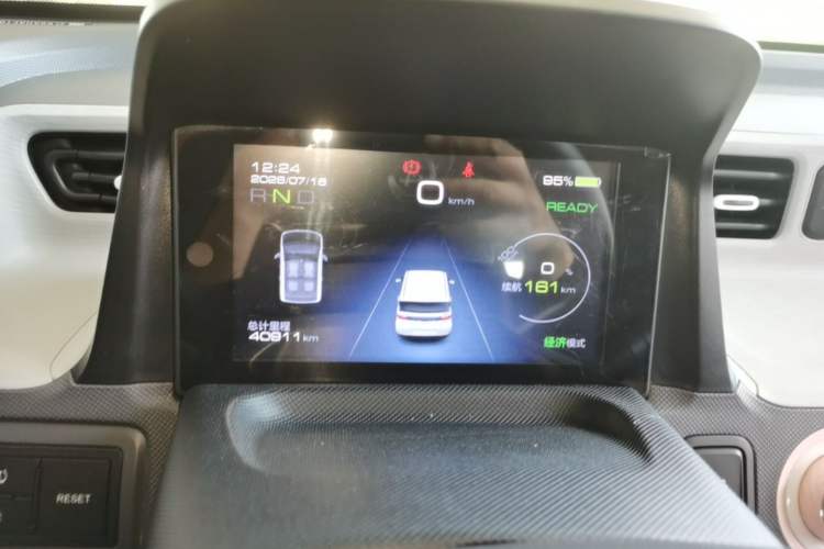 Used Wuling Hongguang MINIEV 2022 Macaron Premium Model – Lithium Ternary Battery Instrument Cluster