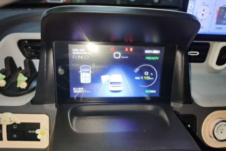 Used Wuling Hongguang MINIEV 2022 Macaron Premium Model – Lithium Iron Phosphate Instrument Cluster