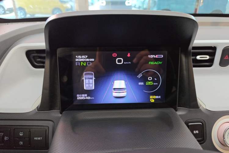Used Wuling Hongguang MINIEV 2022 Macaron Premium Model – Lithium Iron Phosphate Instrument Cluster