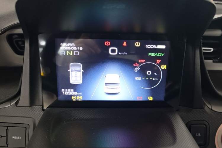 Used Wuling Hongguang MINIEV 2022 Macaron Premium Model – Lithium Iron Phosphate Instrument Cluster