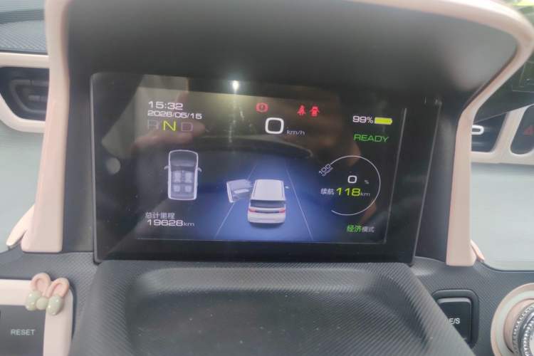 Used Wuling Hongguang MINIEV 2022 Macaron Fashion Model Lithium Iron Phosphate Instrument Cluster