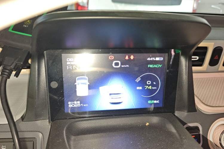 Used Wuling Hongguang MINIEV 2022 Macaron Premium Model – Lithium Iron Phosphate Instrument Cluster