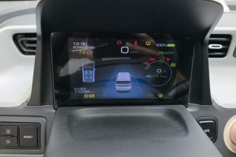 Used Wuling Hongguang MINIEV 2022 Macaron Premium Model – Lithium Iron Phosphate Instrument Cluster