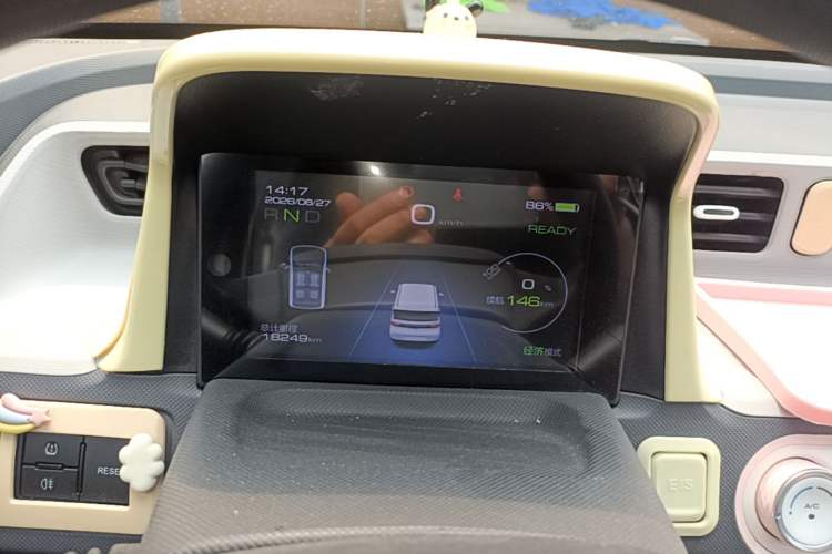 Used Wuling Hongguang MINIEV 2022 Macaron Premium Model – Lithium Iron Phosphate Instrument Cluster