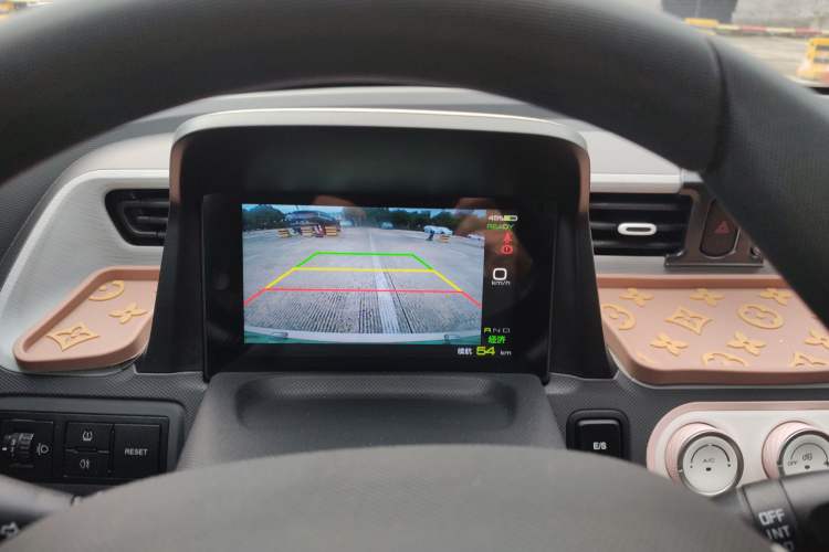 Used Wuling Hongguang MINIEV 2022 Macaron Fashion Model Lithium Iron Phosphate Instrument Cluster