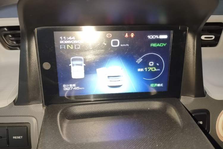 Used Wuling Hongguang MINIEV 2022 Macaron Premium Model – Lithium Ternary Battery Instrument Cluster