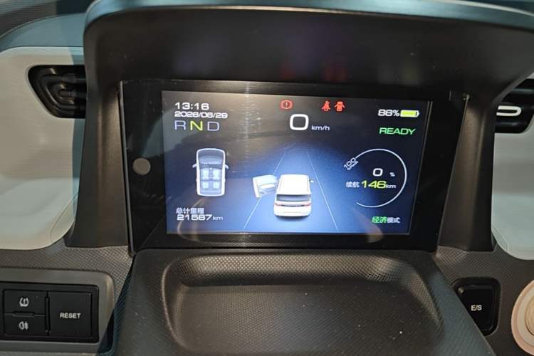 Used Wuling Hongguang MINIEV 2022 Macaron Premium Model – Lithium Iron Phosphate Instrument Cluster