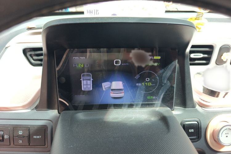Used Wuling Hongguang MINIEV 2022 Macaron Fashion Edition Lithium-Nickel-Cobalt-Alpha-oxide Instrument Cluster