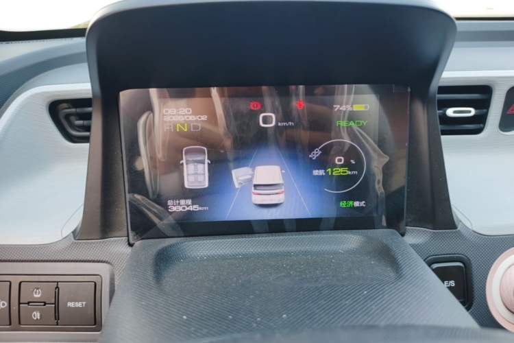 Used Wuling Hongguang MINIEV 2022 Macaron Premium Model – Lithium Iron Phosphate Instrument Cluster