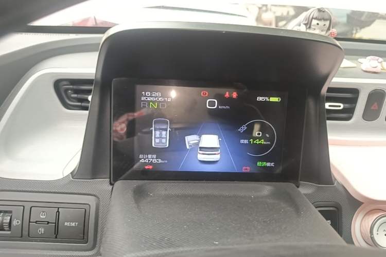 Used Wuling Hongguang MINIEV 2022 Macaron Premium Model – Lithium Ternary Battery Instrument Cluster