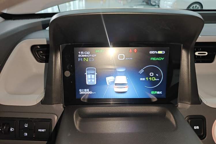 Used Wuling Hongguang MINIEV 2022 Macaron Premium Model – Lithium Iron Phosphate Instrument Cluster