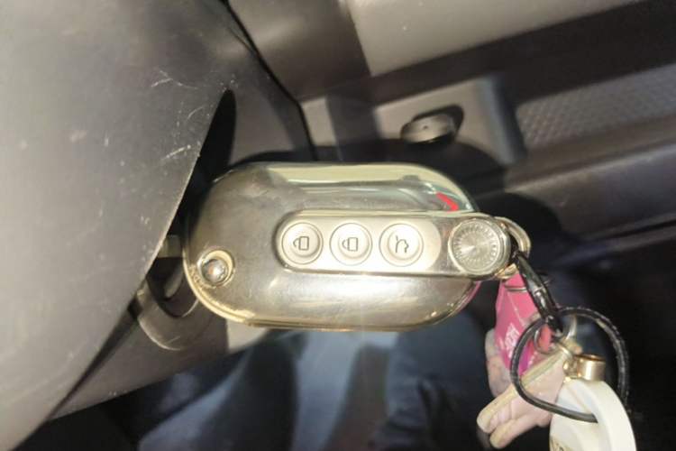 Used Wuling Hongguang MINIEV 2022 GAMEBOY 200km Play Edition with Lithium Iron Phosphate Interior 1