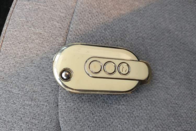 Used Wuling Hongguang MINIEV 2022 Macaron Premium Model – Lithium Iron Phosphate Interior 1