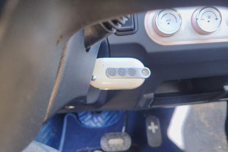 Used Wuling Hongguang MINIEV 2022 Macaron Premium Model – Lithium Iron Phosphate Interior 1