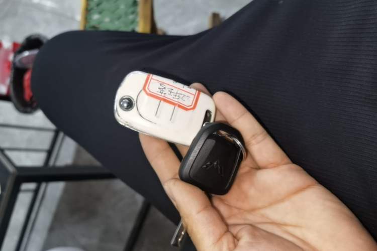 Used Wuling Hongguang MINIEV 2022 Macaron Premium Model – Lithium Iron Phosphate Interior 1