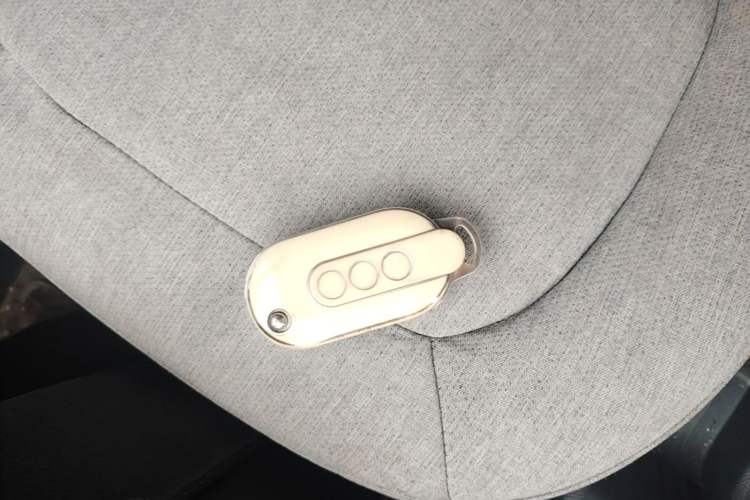 Used Wuling Hongguang MINIEV 2022 Macaron Fashion Model Lithium Iron Phosphate Interior 1