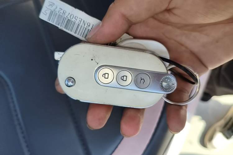 Used Wuling Hongguang MINIEV 2022 Macaron Premium Model – Lithium Iron Phosphate Interior 1