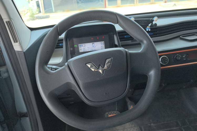 Used Wuling Hongguang MINIEV 2022 Easy Version Lithium Iron Phosphate Interior 3
