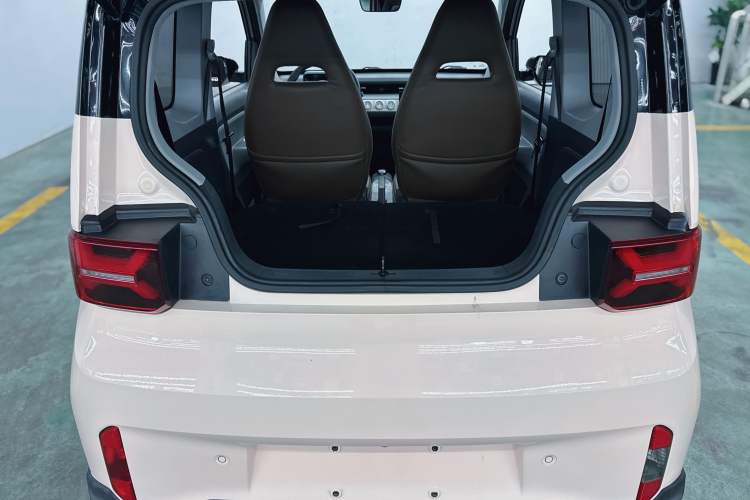 Used Wuling Hongguang MINIEV 2022 GAMEBOY 300km Play Edition Lithium Iron Phosphate Interior 4
