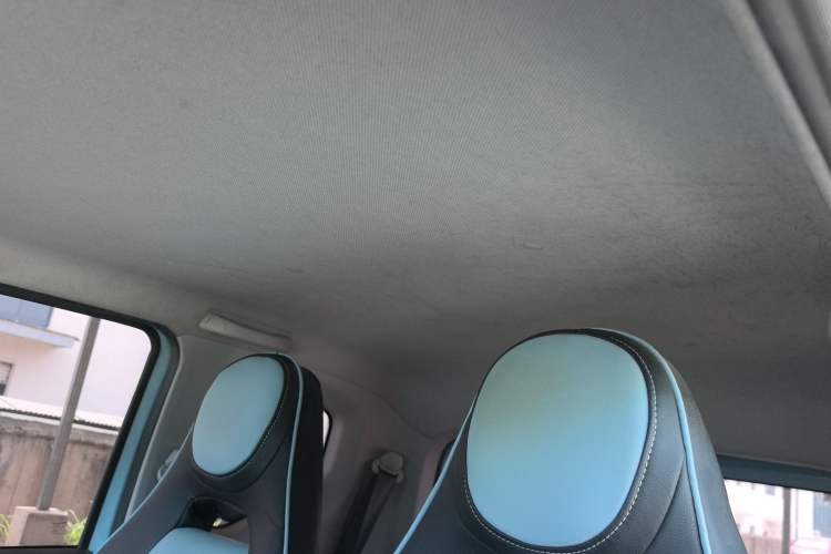 Used Wuling Hongguang MINIEV 2022 Easy Version Lithium Iron Phosphate Interior 5